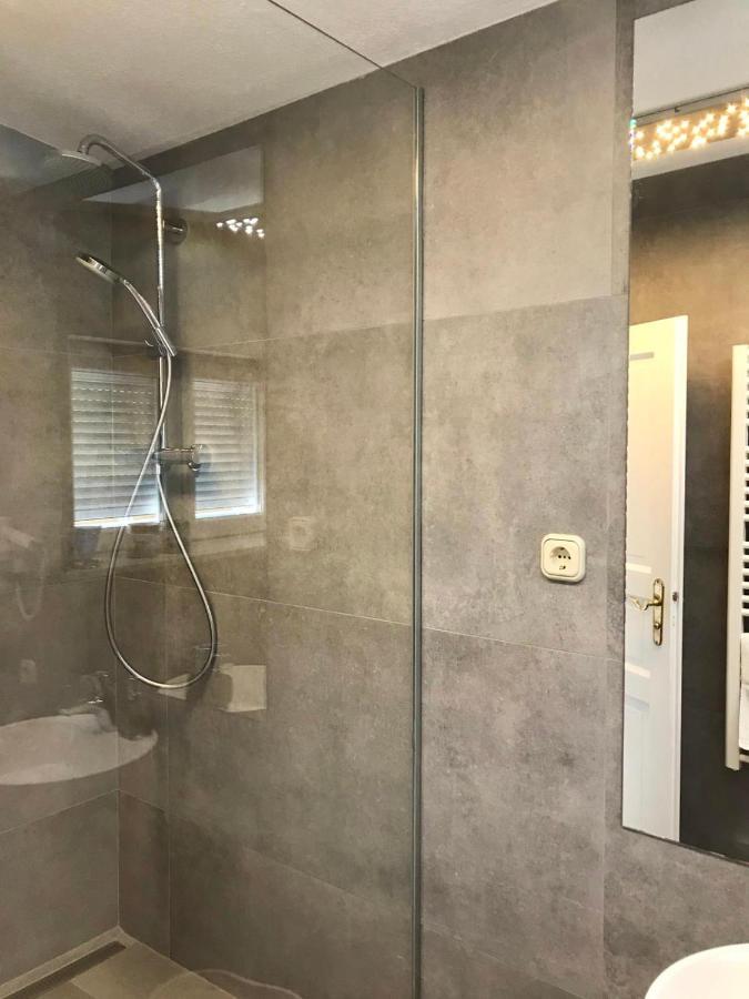 Villa Diana Kastela Bagian luar foto