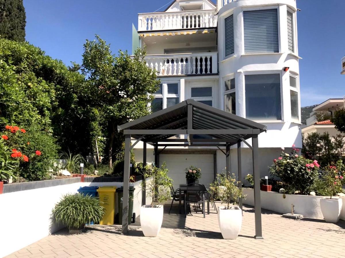Villa Diana Kastela Bagian luar foto