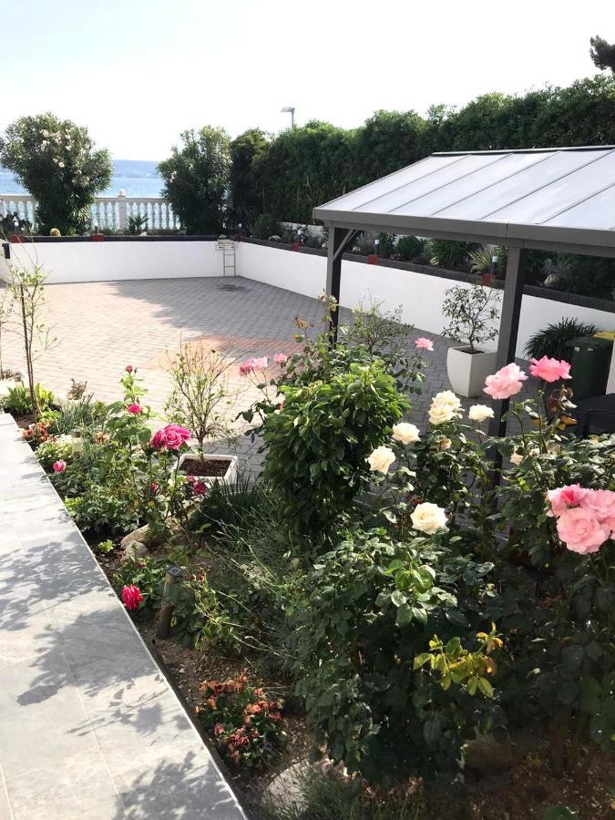 Villa Diana Kastela Bagian luar foto