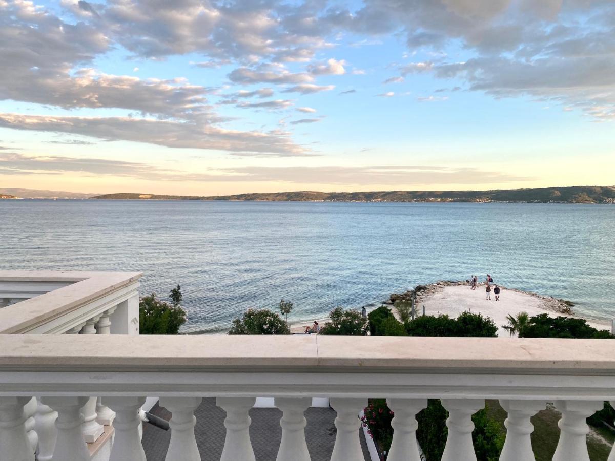 Villa Diana Kastela Bagian luar foto