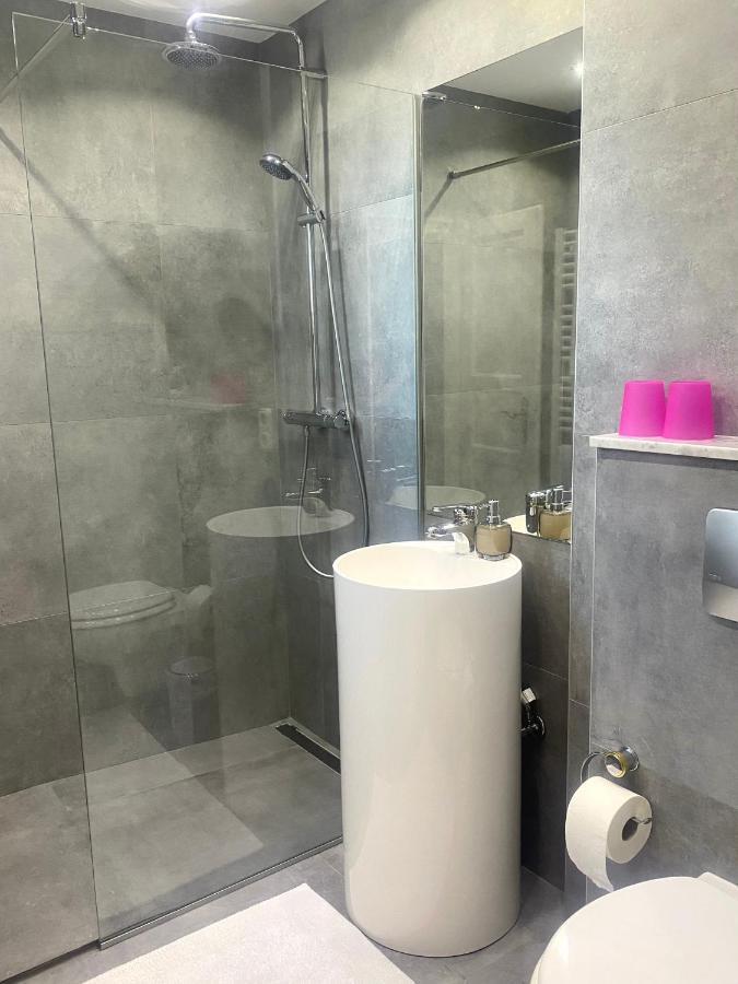 Villa Diana Kastela Bagian luar foto