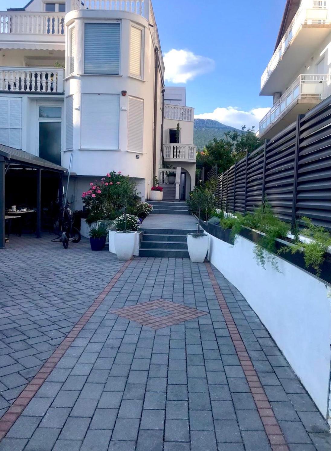 Villa Diana Kastela Bagian luar foto