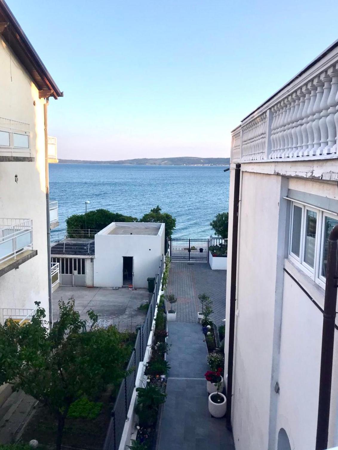 Villa Diana Kastela Bagian luar foto