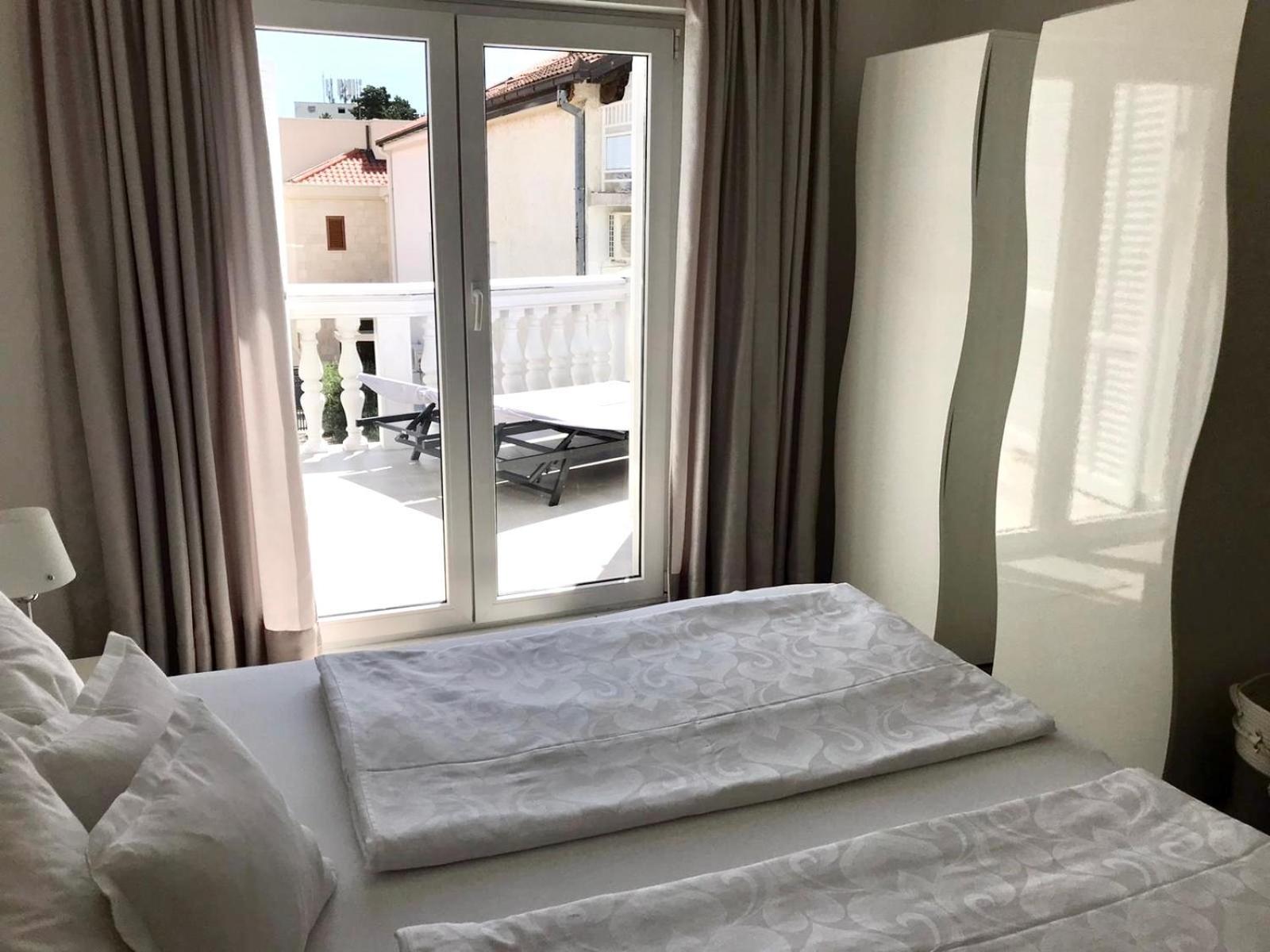Villa Diana Kastela Bagian luar foto