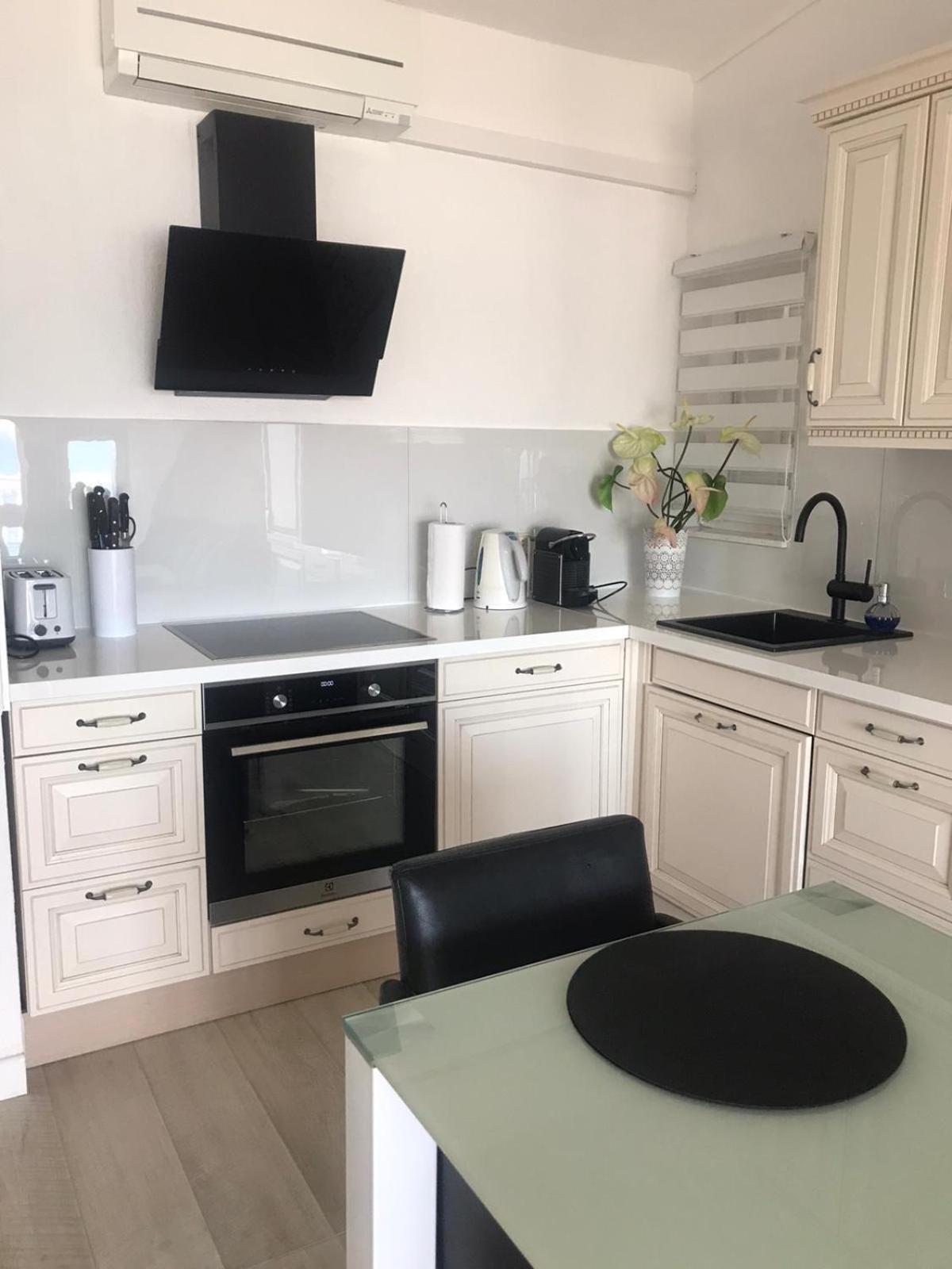 Villa Diana Kastela Bagian luar foto