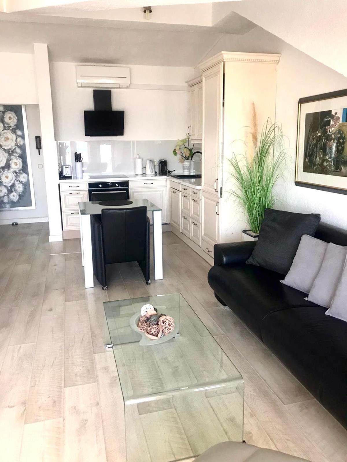 Villa Diana Kastela Bagian luar foto
