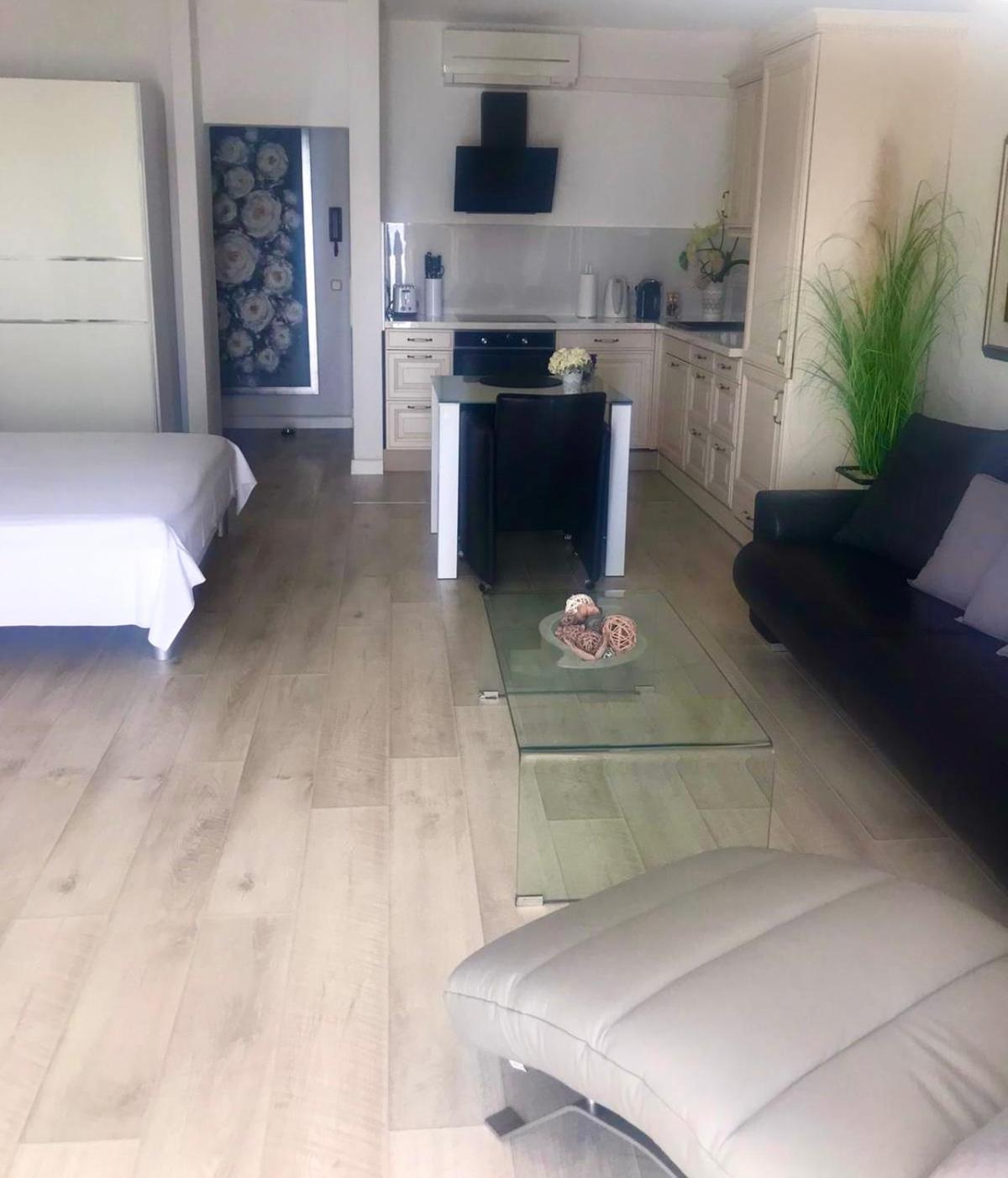 Villa Diana Kastela Bagian luar foto