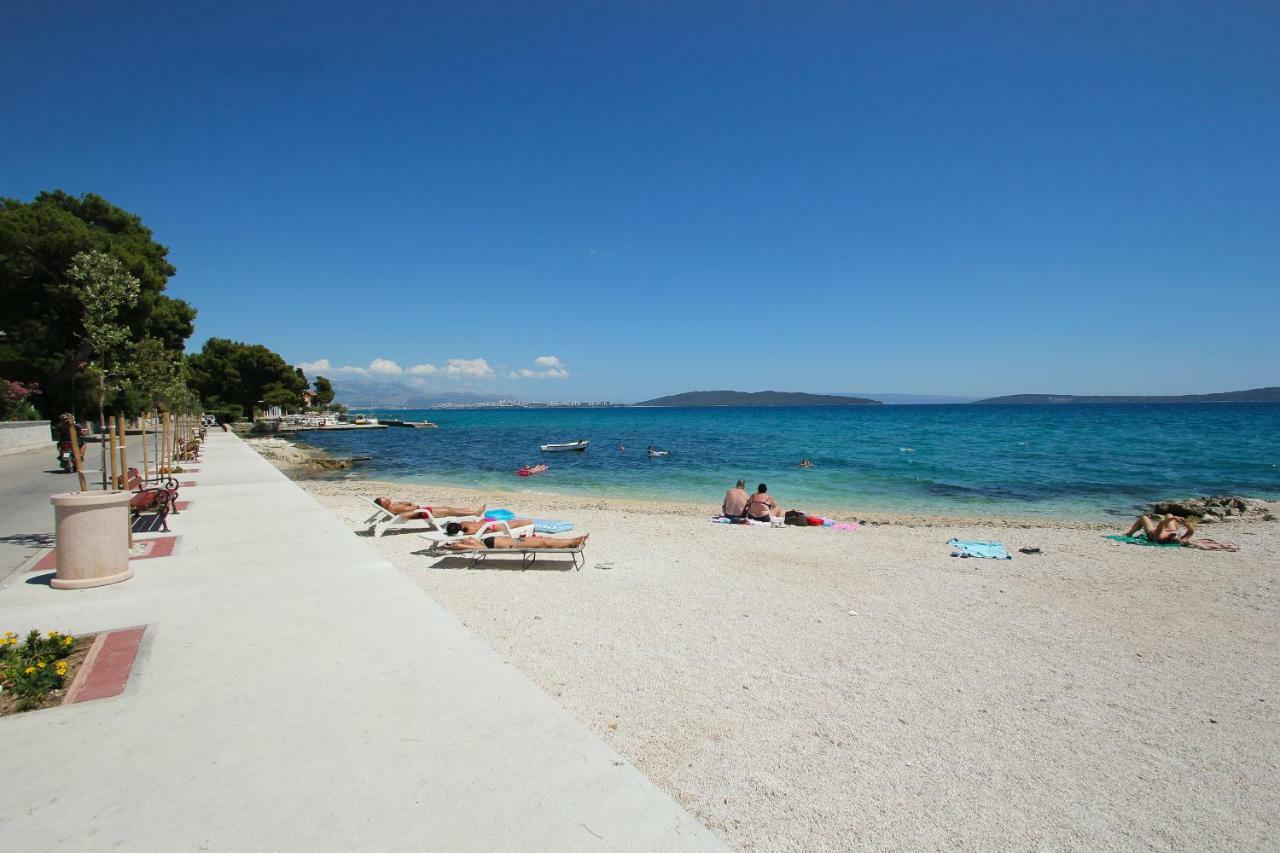 Villa Diana Kastela Bagian luar foto