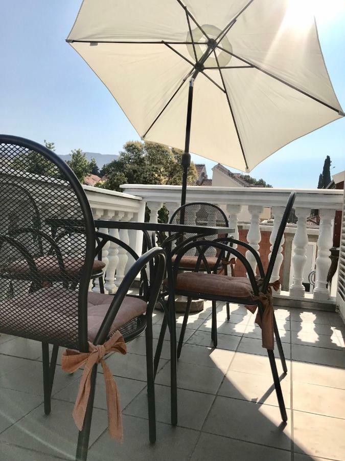 Villa Diana Kastela Bagian luar foto